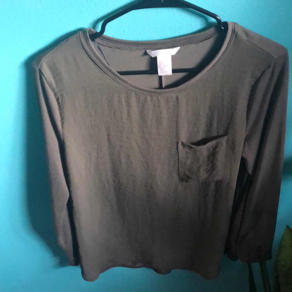 Green long sleeve!